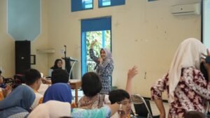 Senyum Sehat Tanpa Batas: Mahasiswa UHT Hadirkan Sikat Gigi Kustom untuk Anak Cerebral Palsy